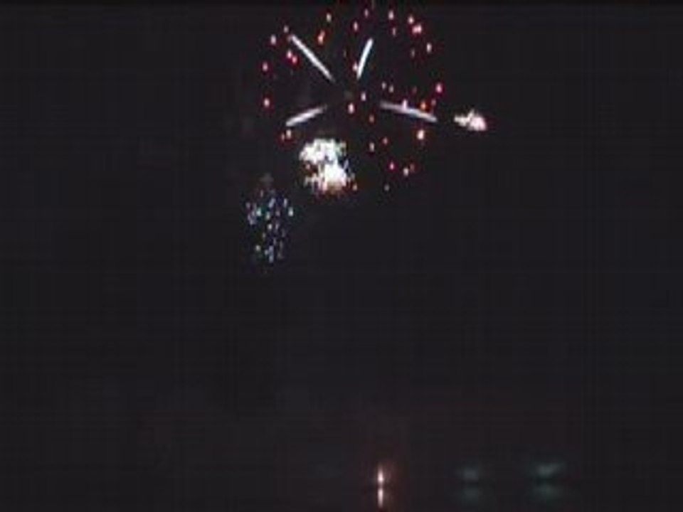 feux d'artifice St Laurent sur Sèvre 14/07/08