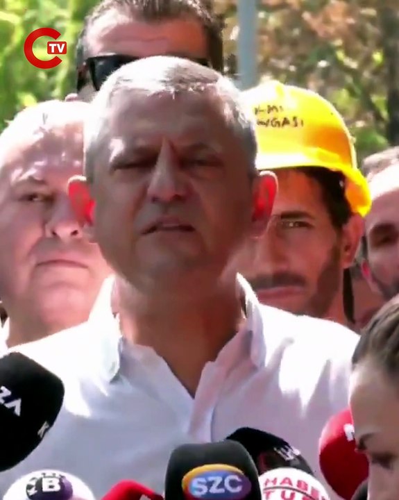 YENİ Parti Genel Başkanı Özgür Özel, grevdeki madencileri ziyarette bulundu   “Tüm işçiler sendikalı olsun! İşçinin işçiden başka dostu yoktur.”
