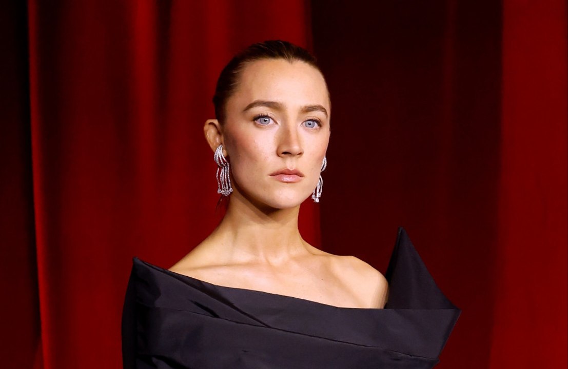 Saoirse ronan meint es mit rolle als james-bond-bösewichtin 'todernst'