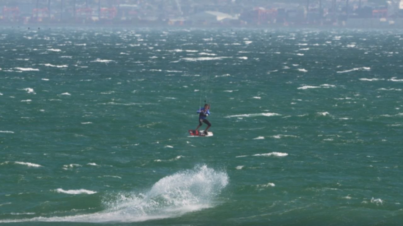 Daredevil Kite-Surfer Executes Stunning Loop at Major Event