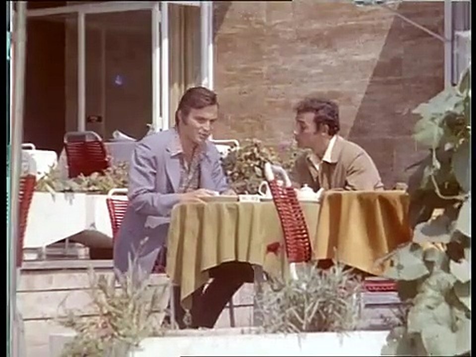 Tatlı Meleğim Türk Filmi _ Leyla, Murat_ı Dize Getiriyor