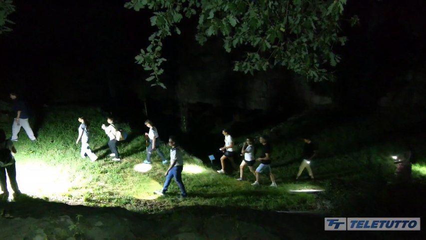 Video News - A Capo di Ponte, a Bedolina, visita notturna alle incisioni