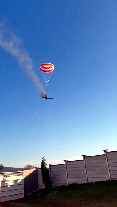 Cirrus SR22 Catches Fire After Parachute Deployment Near Serra Azul, Brazil