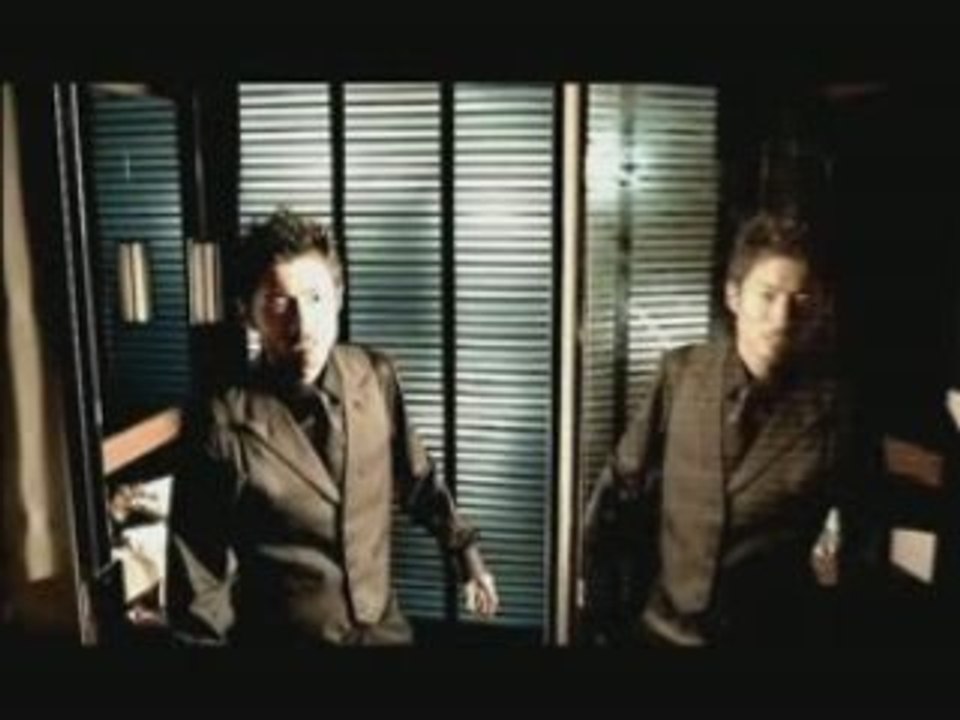 COLOR  「ain’t so easy」