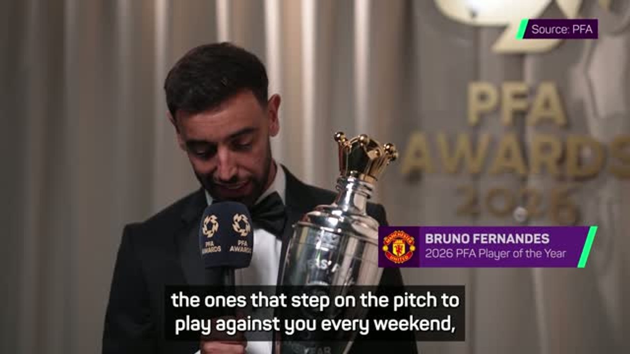 Fernandes 'grateful' to win PFA Player of the Year