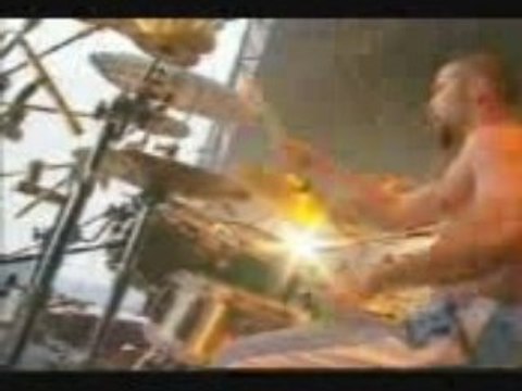System of a down - live Reading Festival part1