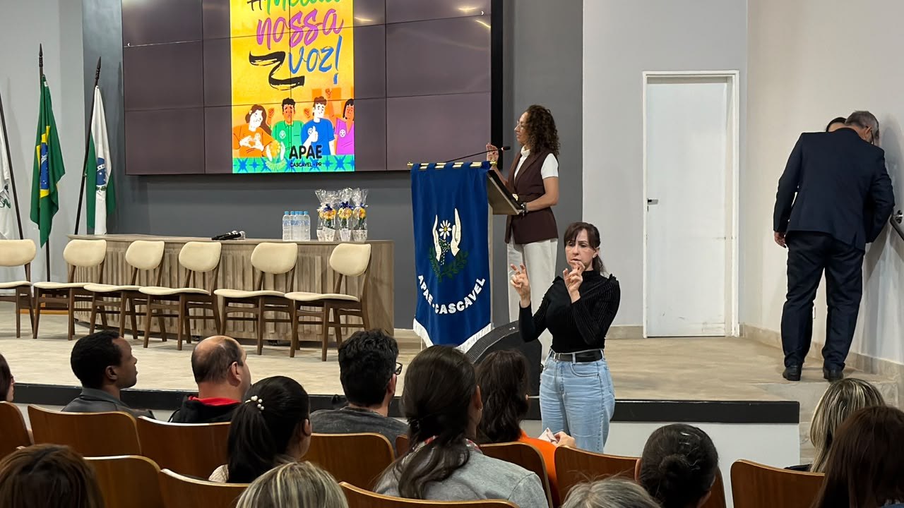 APAE de Cascavel realiza encontro  para discutir inclusão e protagonismo de pessoas com deficiência