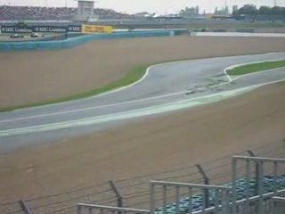 Les ferraris trés performante a Magny-cours