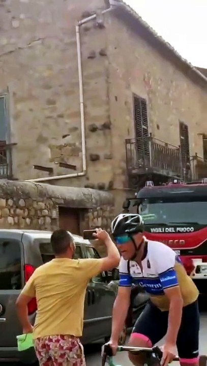 Jovanotti arriva a Santo Stefano di Camastra