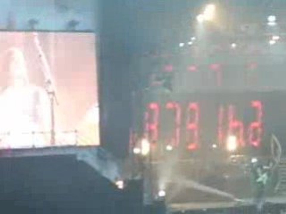 Tokio Hotel PDP 21.06.08 - Leb' Die Sekunde [2/5]