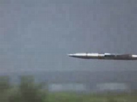 Tir d'un tank filmé par caméra haute vitesse