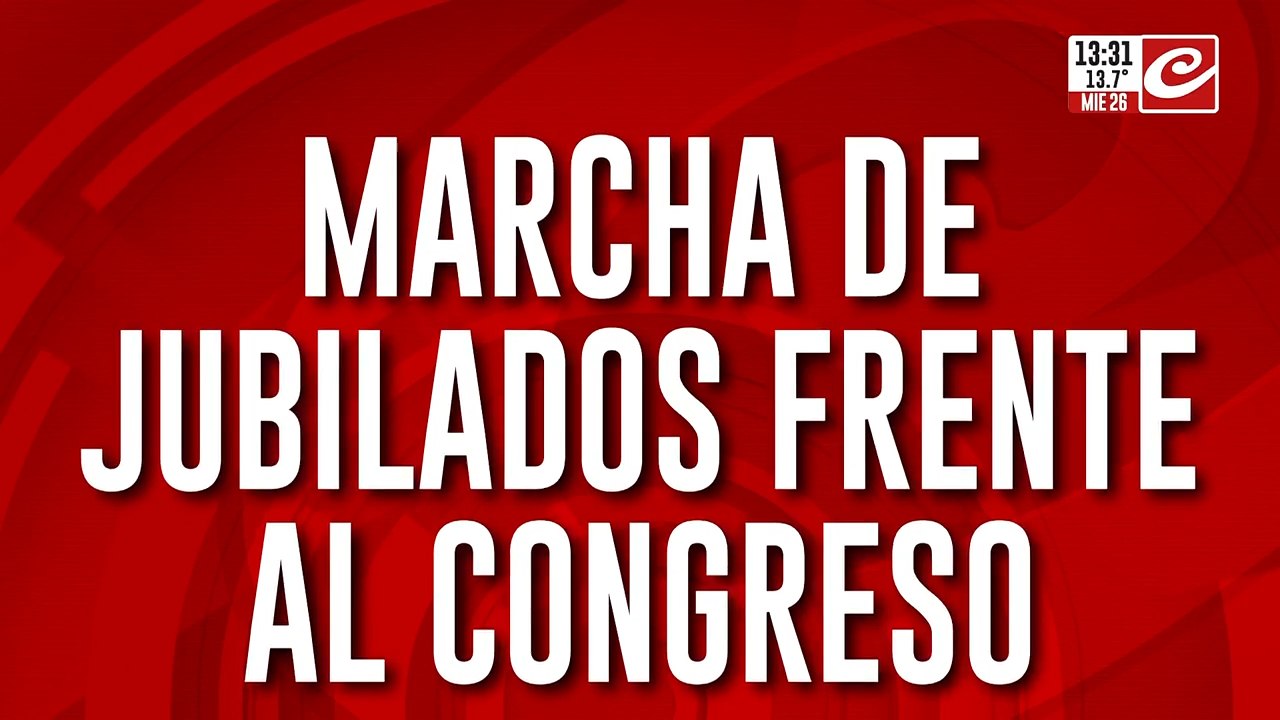 Marcha de jubilados frente al Congreso: además choripaneada y banderazo en el INTI