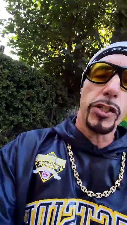 Yo, Ali G iz back Morgen erscheint der zu #AliGWhoIzI Trailer (Deutsch)