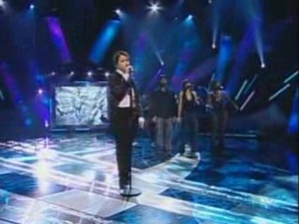 03 - Carly Rae Jepsen - White Flag