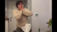 Edoardo tavassi story quando finisci lo scottex a casa e lo rubi a casa degli amici