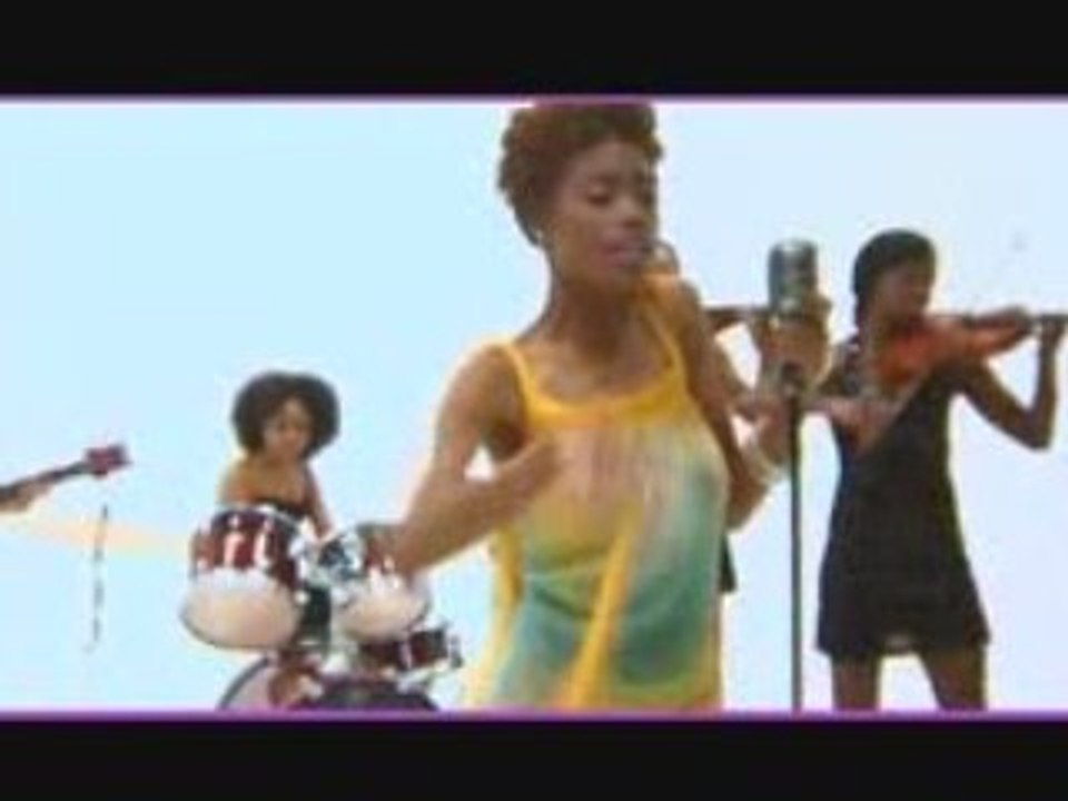 Algebra’s Run & Hide music video