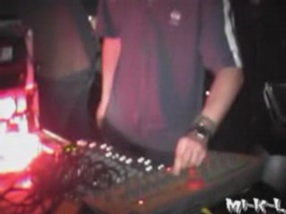 69DB + JEFF@''Live Musik Indie''
