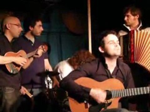 Les Petites Bourrettes - Du Sang sur ma Chemise