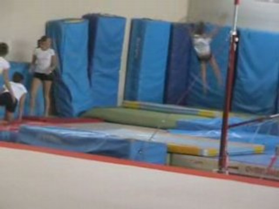 Cavalcade trampo et barres