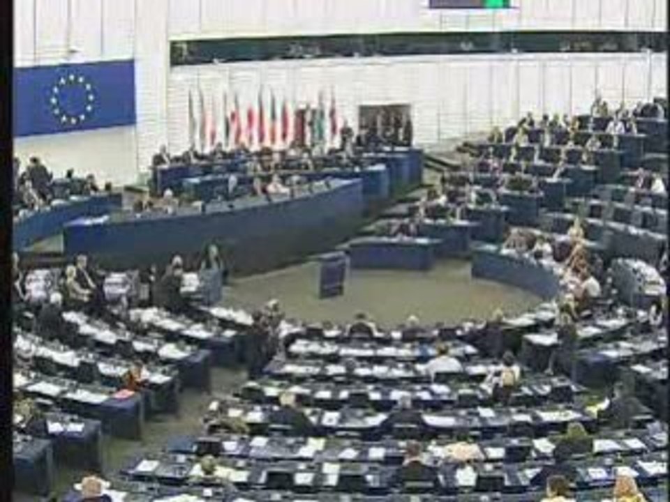 Sarkozy ridiculisé au Parlement Europeun