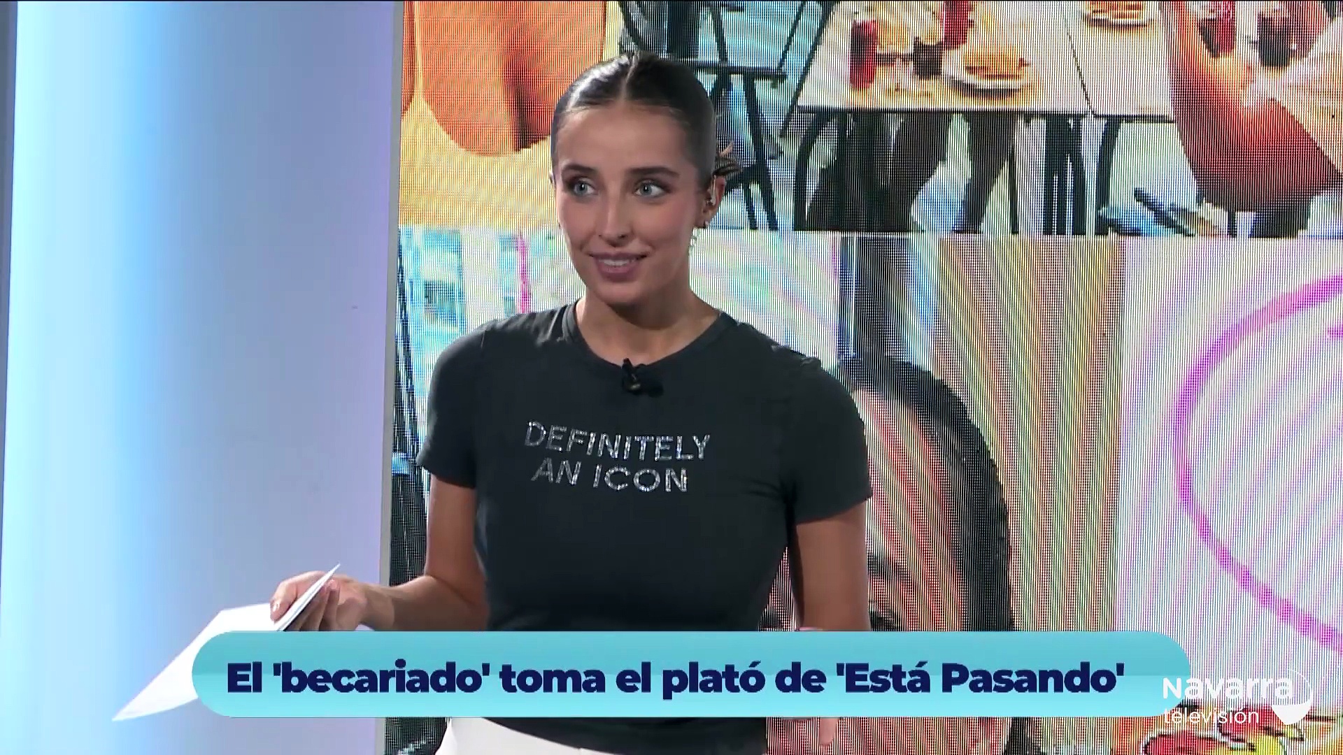 Los becarios asaltan el plató de Está Pasando en Verano