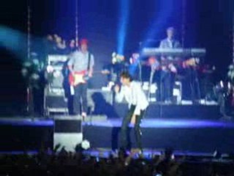 Mika - Relax @ Francofolies 08