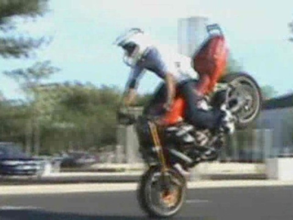 Stunt : New Training Jorian Ponomareff 636 - Full Circle Stunt