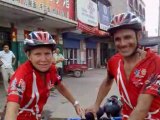 Paris-Pékin à vélo: les Bourel, bonjour de Chine