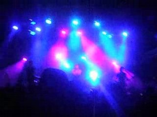 Superlux - Beneath Me (Francofolies de Spa 2008)