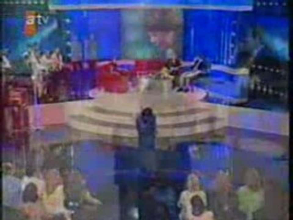 Cansever - Bir yanim