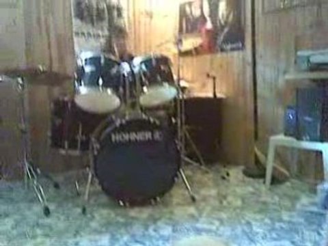 Sarah et ses débuts à la batterie