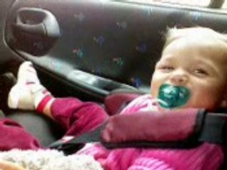 Bébé qui rit