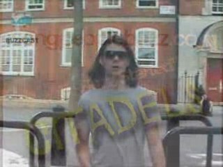 Music Videos ! Brand New Royworld Clip