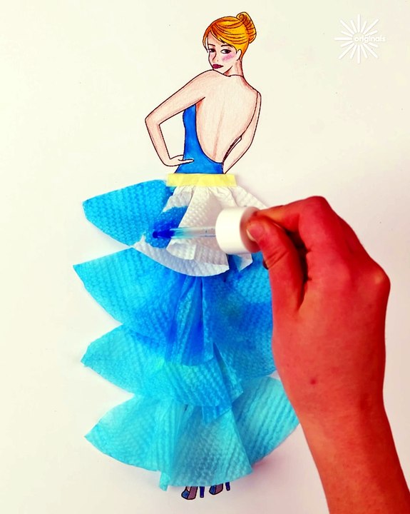 Creating dresses for drawings using tissue! 😍✨
