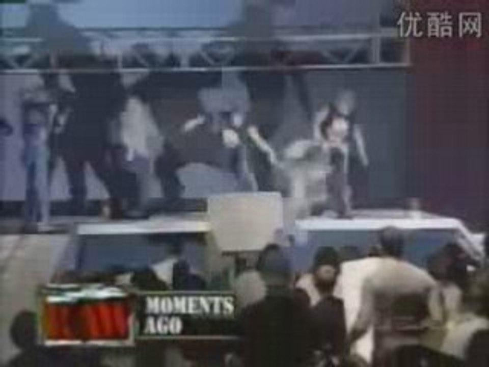 Raw 12-15-97 (6)