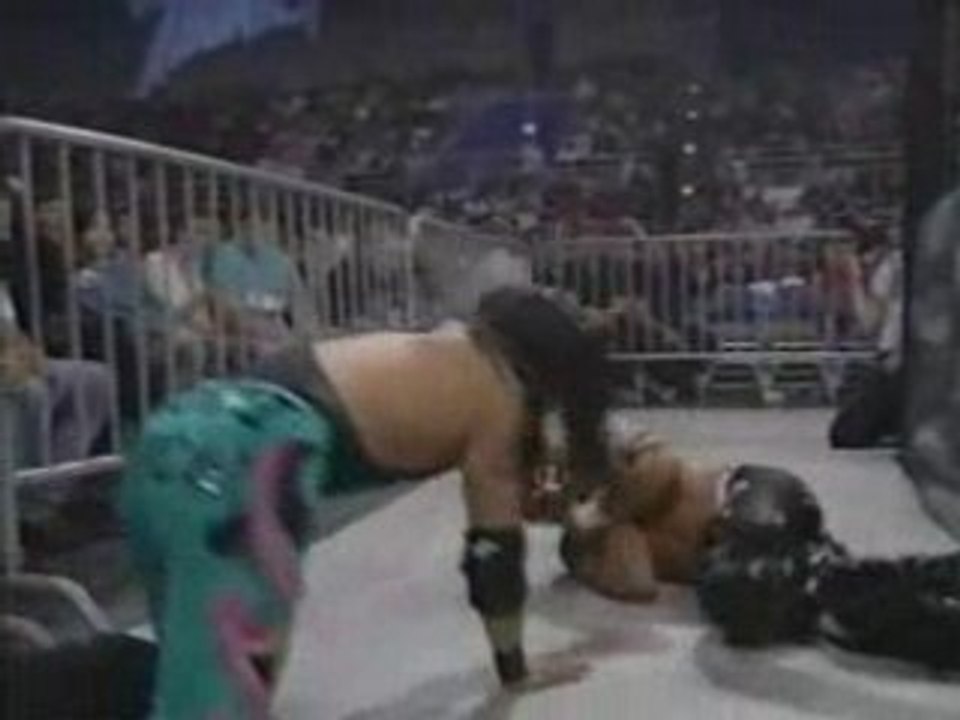 Thunder '98 - Juventud Guerrera vs. Rey Mysterio