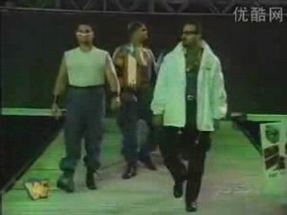 Raw 12-01-97 (4)