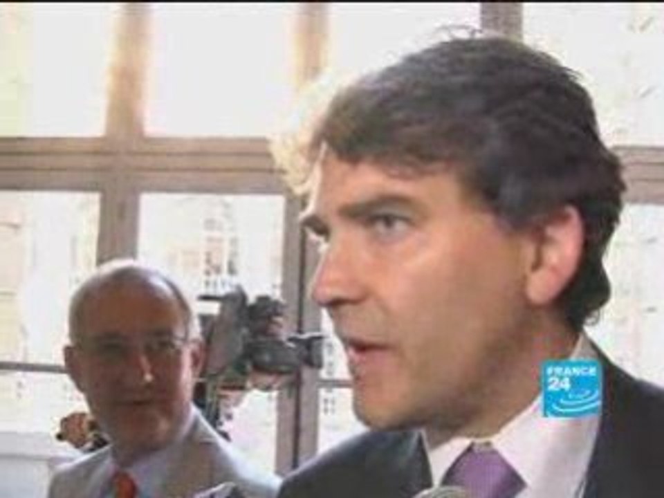 Montebourg: "Nous continuons le combat"