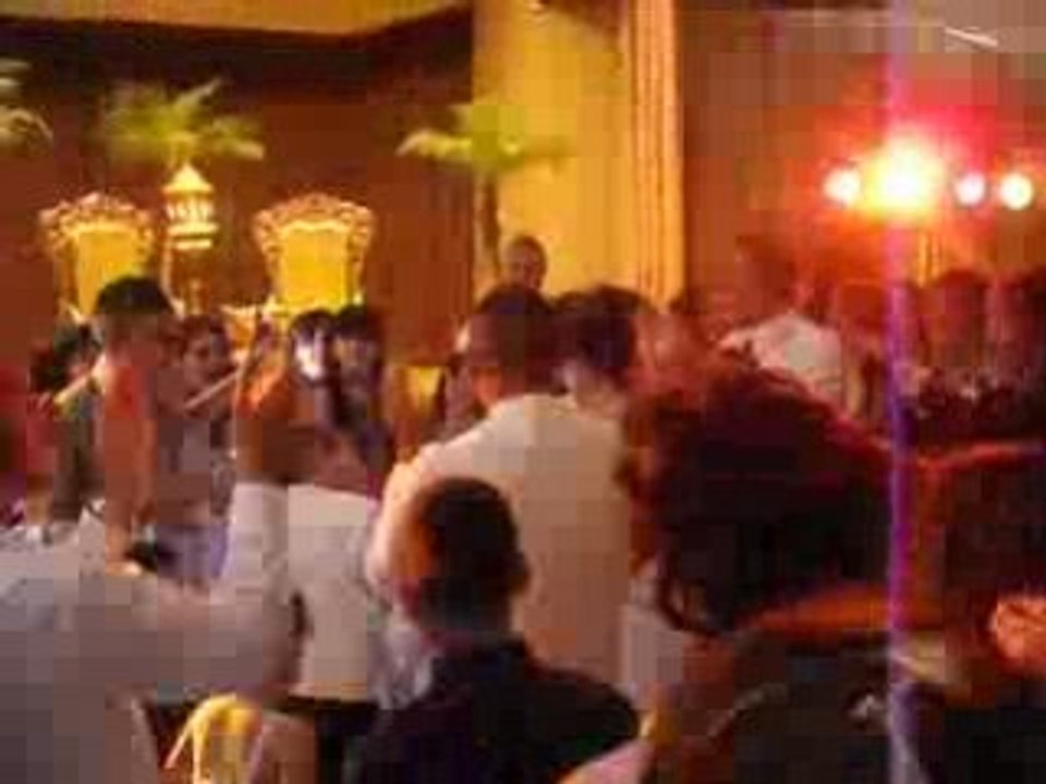 Mariage Najib et Cihame: Ambiance coupé décalé