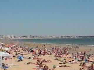 La Baule : vacanciers de juillet sur la plage