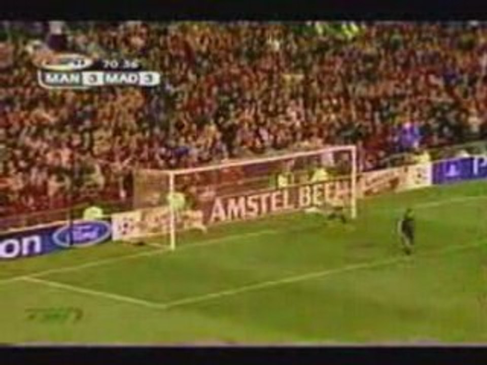 Andrea Pirlo Vs David Beckham coup franc