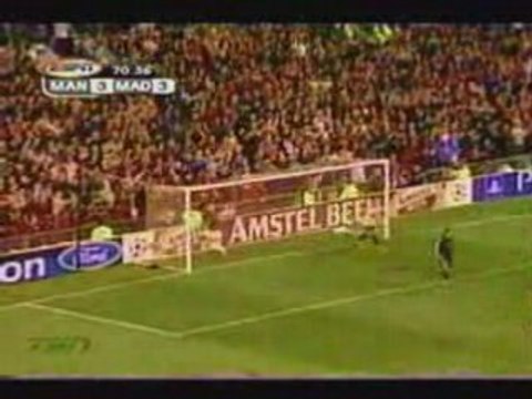 Andrea Pirlo Vs David Beckham coup franc