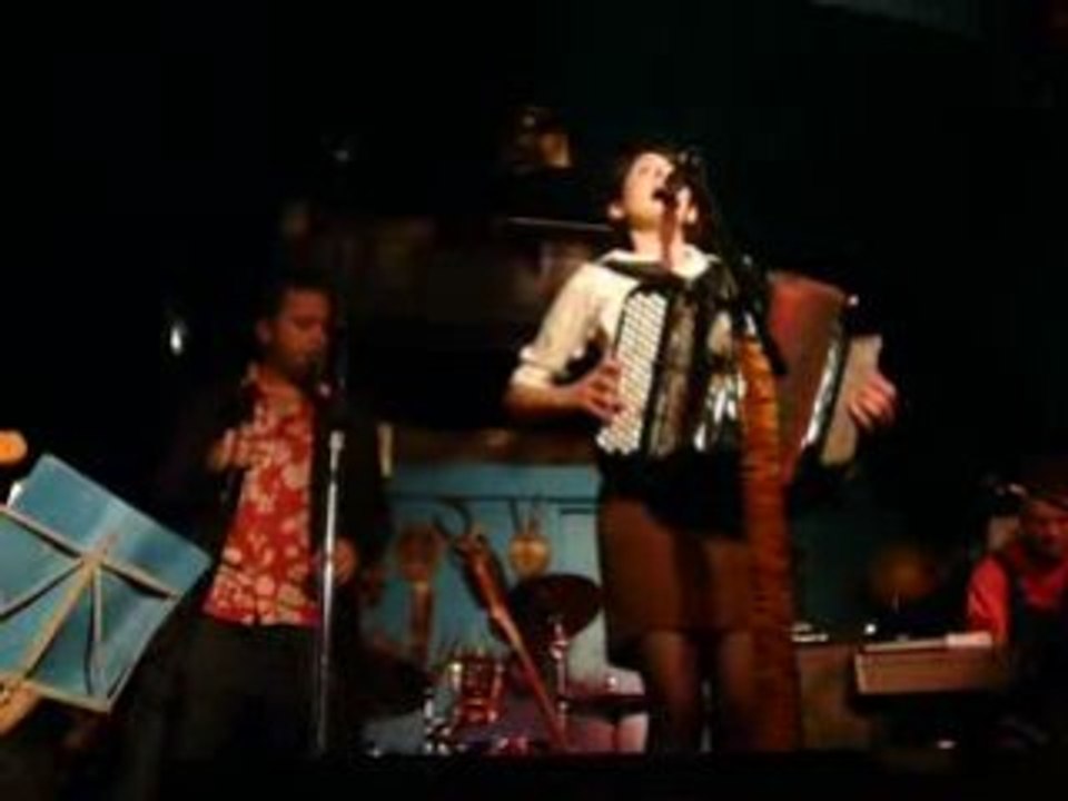 Le Ptit Cabaret de la Crevette d'Acier