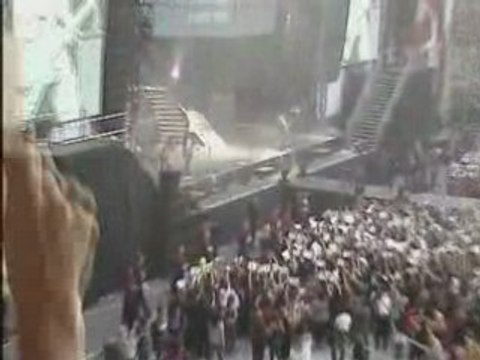 *Intro +début de Wir sterben niemals aus-Parc des princes