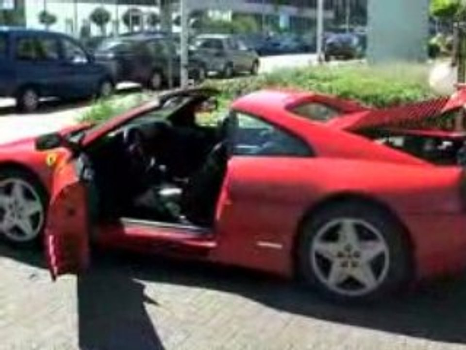 Ferrari 348 Traffic Control