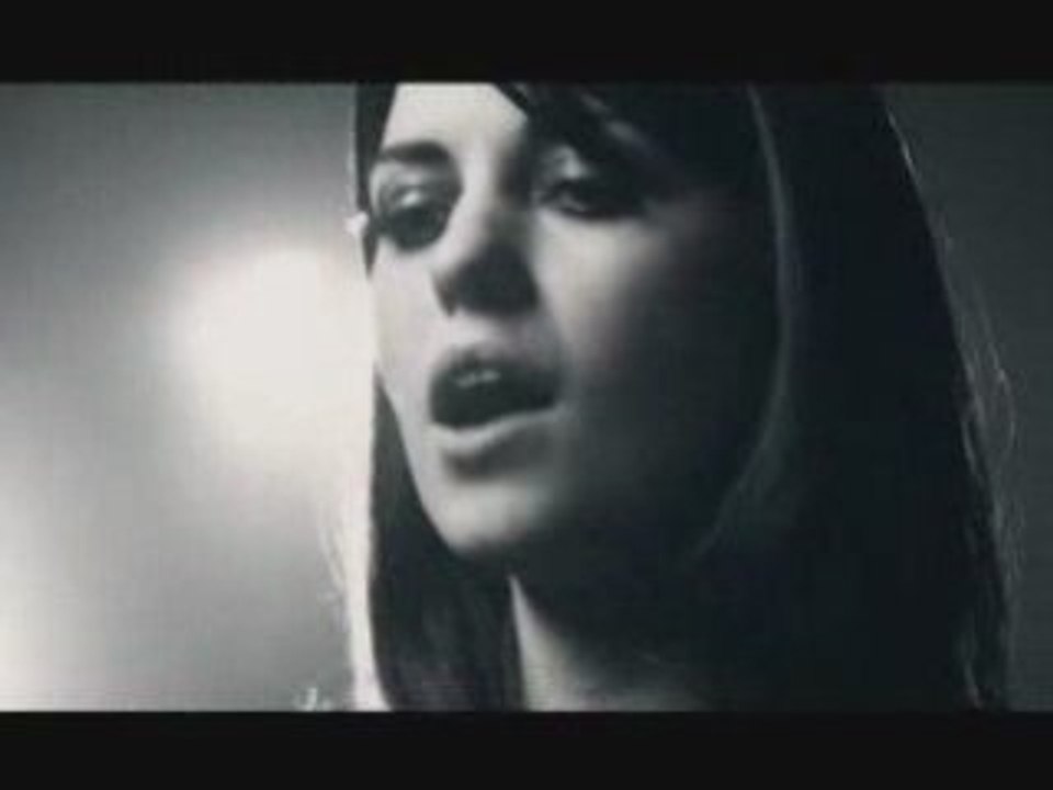 BLOOD RED SHOES - I WISH I WAS SOMEONE