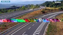 Contromano sull'A1 per 50 km, 32enne bloccata in Toscana