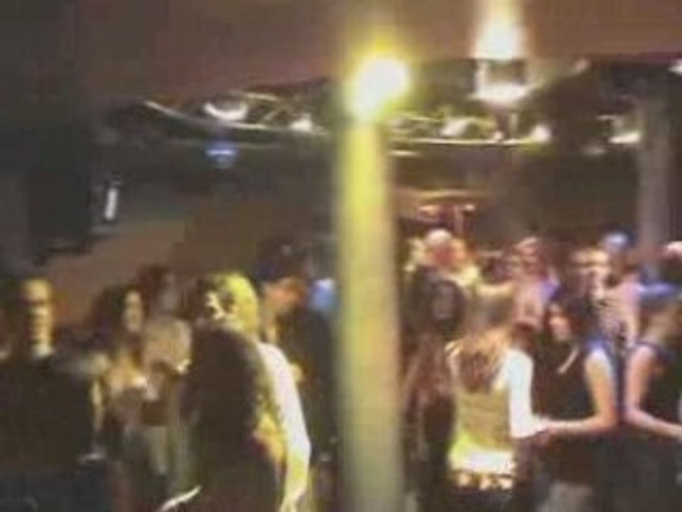 Le KONPLEX Best Oufff