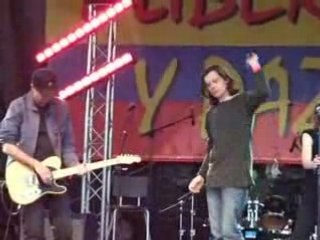 Berry et  Benjamin Biolay - Dans La Merco Benz