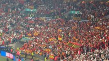 La afición española conquista Wembley: así sonó el himno de España